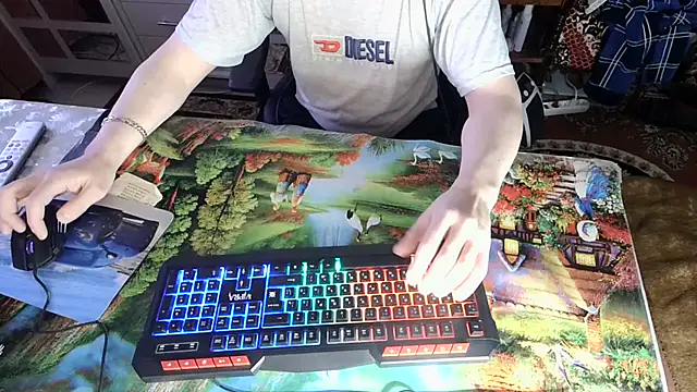 Snapshot of oleg1984 chatting on December 18, 2025, 1:48 pm oleg1984 online show from December 18, 2025, 1:48 pm