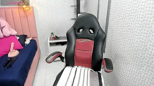 Snapshot of CATIAJONES chatting on February 24, 2026, 6:53 pm CATIAJONES online show from February 24, 2026, 6:53 pm