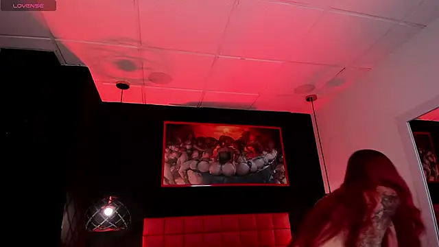 Megan wolf1  online show from November 27, 2025, 3:40 am