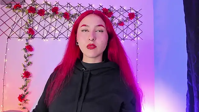 Megan wolf1  online show from May 31, 2026, 3:56 am
