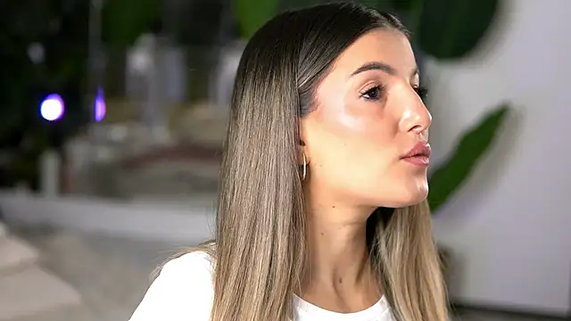 Snapshot of KellyMathews chatting on February 3, 2026, 3:26 am KellyMathews online show from February 3, 2026, 3:26 am