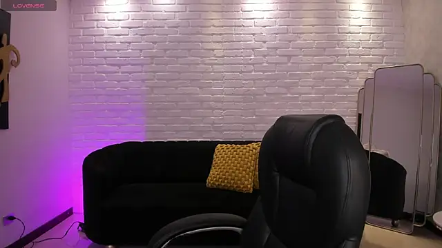 AmberLewis  online show from November 29, 2025, 2:44 am