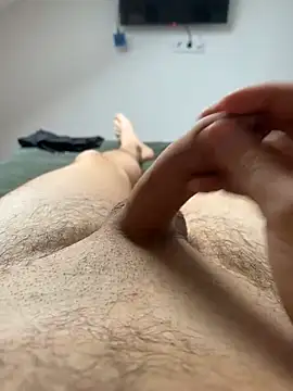 Nemadokmeg1111 online show from January 13, 2025, 1:06 pm