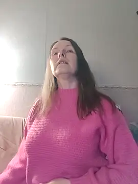 Snapshot of Evelina_cute chatting on January 24, 2025, 2:30 pm Evelina cute online show from January 24, 2025, 2:30 pm