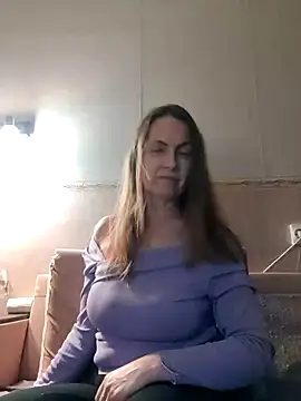 Snapshot of Evelina_cute chatting on February 9, 2025, 8:02 pm Evelina cute online show from February 9, 2025, 8:02 pm