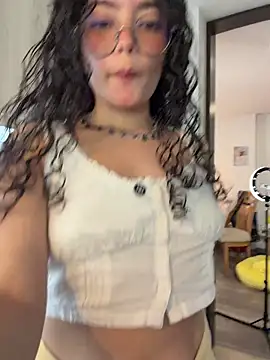 Antoniart  online show from February 9, 2026, 3:37 am