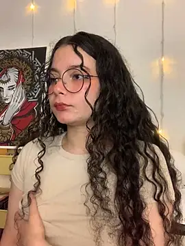 Snapshot of Antoniart_ chatting on March 1, 2025, 1:11 am Antoniart online show from March 1, 2025, 1:11 am