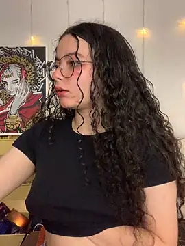 Snapshot of Antoniart_ chatting on March 5, 2025, 12:49 am Antoniart online show from March 5, 2025, 12:49 am