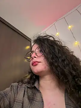 Snapshot of Antoniart_ chatting on March 19, 2025, 7:29 am Antoniart online show from March 19, 2025, 7:29 am