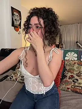 Snapshot of Antoniart_ chatting on March 27, 2026, 2:53 am Antoniart online show from March 27, 2026, 2:53 am