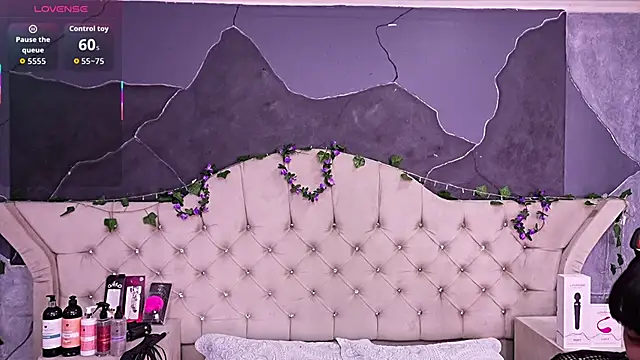 Snapshot of AmberGreyy_ chatting on February 19, 2026, 5:10 pm AmberGreyy online show from February 19, 2026, 5:10 pm