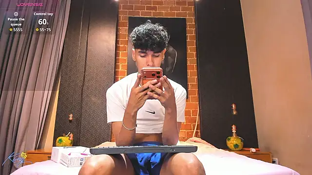 Snapshot of andrewortix chatting on March 8, 2026, 10:35 pm andrewortix online show from March 8, 2026, 10:35 pm