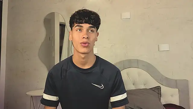 Snapshot of andrewortix chatting on March 23, 2026, 4:34 am andrewortix online show from March 23, 2026, 4:34 am