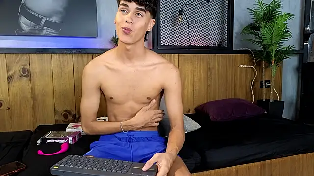 Snapshot of andrewortix chatting on March 7, 2026, 4:08 am andrewortix online show from March 7, 2026, 4:08 am