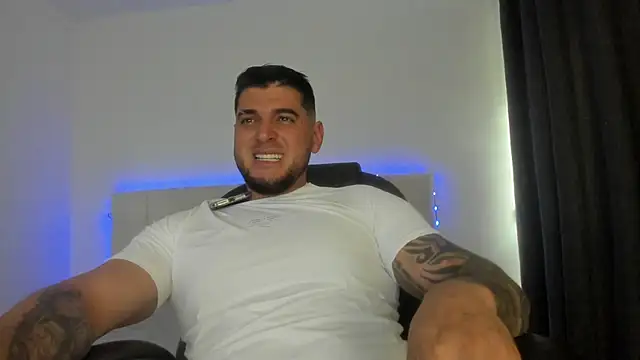 Teilor Creed online show from February 6, 2026, 9:44 pm