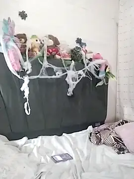 Devilnia9 online show from November 8, 2025, 4:21 pm