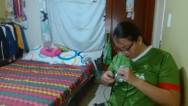 Snapshot of clayre_and_jill chatting on November 4, 2025, 8:01 pm clayre and jill online show from November 4, 2025, 8:01 pm