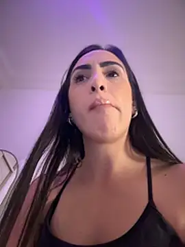 alessandra-a online show from November 20, 2025, 12:11 am