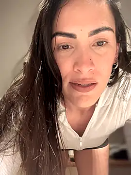 Snapshot of alessandra-a chatting on September 14, 2025, 11:38 pm alessandra-a online show from September 14, 2025, 11:38 pm