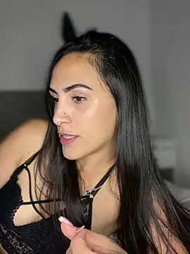 Snapshot of alessandra-a chatting on March 20, 2025, 2:51 am alessandra-a online show from March 20, 2025, 2:51 am
