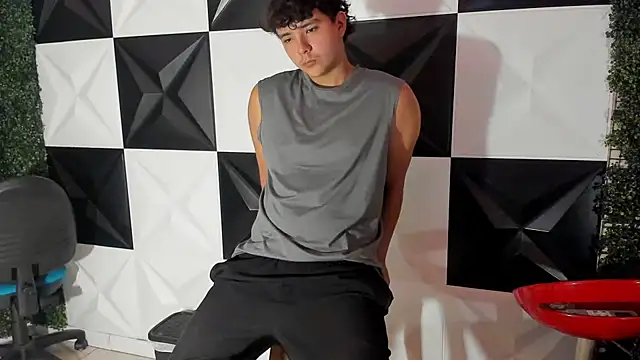 Dani cumboy online show from October 25, 2025, 2:07 pm