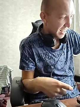 MityaXLoves online show from December 17, 2025, 6:29 am