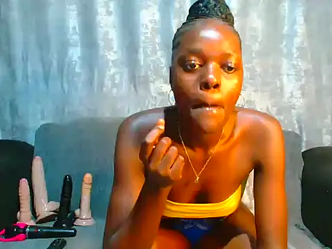 VANESAAMBER23 online show from October 25, 2025, 12:10 am