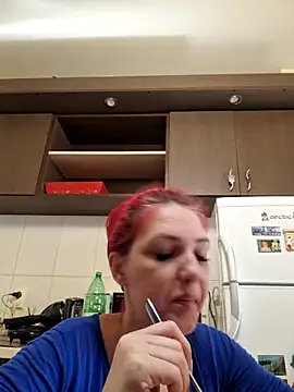 Snapshot of Evadesirex46 chatting on February 21, 2025, 1:22 pm Evadesirex46 online show from February 21, 2025, 1:22 pm
