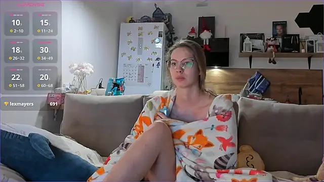 Snapshot of Girl_alone_home chatting on January 14, 2026, 4:05 am Girl alone home online show from January 14, 2026, 4:05 am