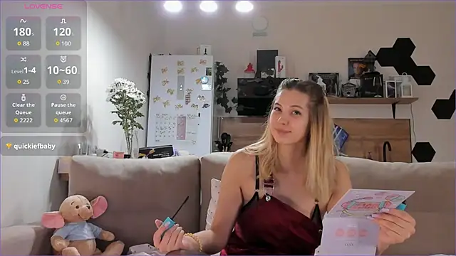 Snapshot of Girl_alone_home chatting on October 24, 2025, 4:06 pm Girl alone home online show from October 24, 2025, 4:06 pm