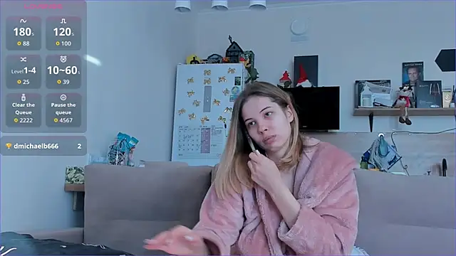 Snapshot of Girl_alone_home chatting on April 2, 2026, 4:08 am Girl alone home online show from April 2, 2026, 4:08 am