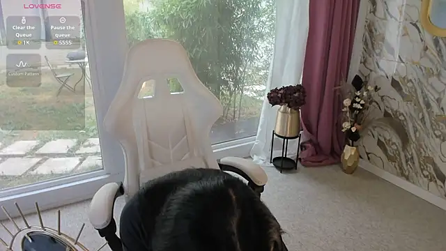 patriciakeys online show from September 12, 2025, 6:57 am