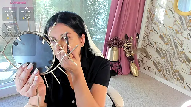 patriciakeys online show from September 21, 2025, 6:40 am