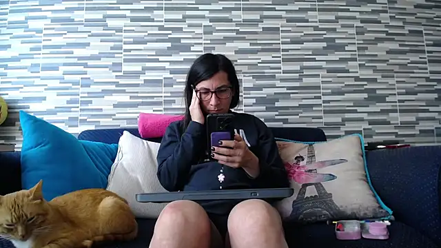 VioletaGomezCo online show from April 4, 2026, 3:18 pm