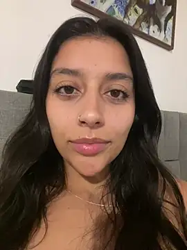 Snapshot of BrittanyDiaz chatting on April 22, 2026, 1:34 am BrittanyDiaz online show from April 22, 2026, 1:34 am