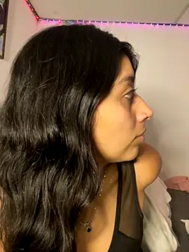 Snapshot of BrittanyDiaz chatting on September 23, 2025, 1:01 am BrittanyDiaz online show from September 23, 2025, 1:01 am