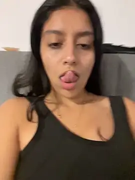 Snapshot of BrittanyDiaz chatting on November 28, 2025, 4:01 am BrittanyDiaz online show from November 28, 2025, 4:01 am