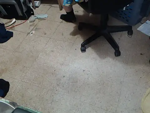 Snapshot of sohorneydad13 chatting on December 2, 2025, 5:09 am sohorneydad13 online show from December 2, 2025, 5:09 am