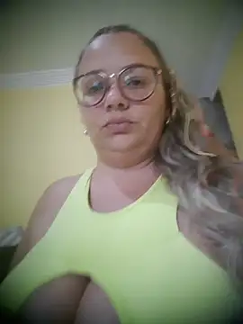 Snapshot of Livvyrj chatting on February 13, 2026, 10:04 am Livvyrj online show from February 13, 2026, 10:04 am