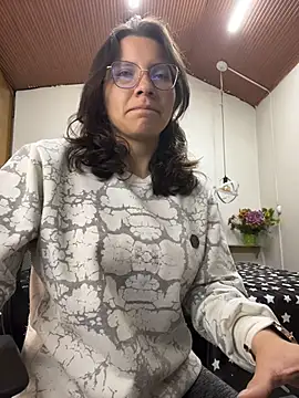 Snapshot of karlamorris_ chatting on April 20, 2026, 1:13 pm karlamorris online show from April 20, 2026, 1:13 pm
