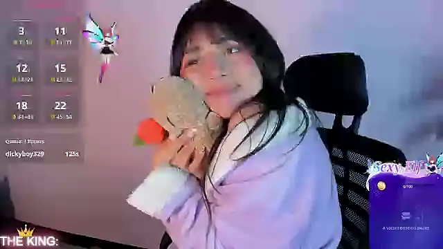 Snapshot of Sophy_SmileSweet chatting on February 3, 2025, 2:45 pm Sophy SmileSweet online show from February 3, 2025, 2:45 pm