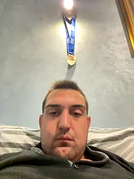 Snapshot of alexfala99 chatting on October 17, 2025, 8:54 pm alexfala99 online show from October 17, 2025, 8:54 pm