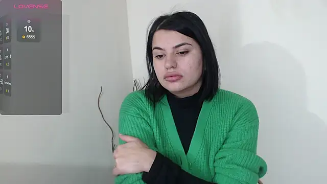 Snapshot of gina_gina chatting on December 6, 2024, 7:37 am gina gina online show from December 6, 2024, 7:37 am