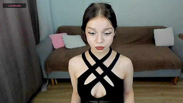 Snapshot of crystal_lilith chatting on May 17, 2026, 1:33 pm crystal lilith online show from May 17, 2026, 1:33 pm