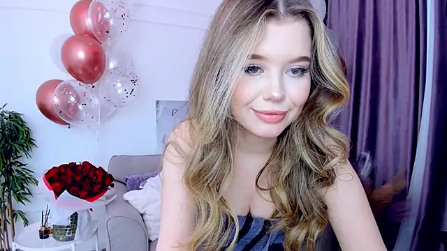 Snapshot of FollowLovee chatting on March 22, 2025, 2:47 pm FollowLovee online show from March 22, 2025, 2:47 pm