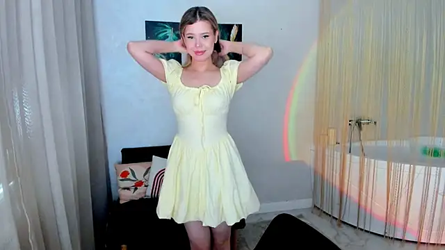 FollowLovee online show from June 13, 2026, 3:48 am