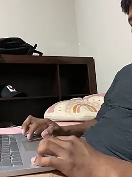 Luis455gomez online show from October 22, 2025, 3:39 am