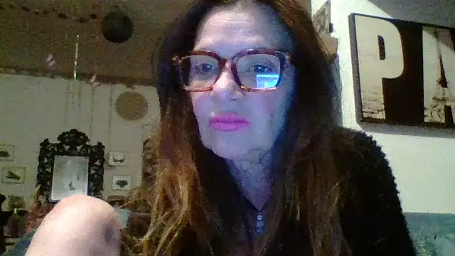 Snapshot of gildamilf chatting on March 31, 2026, 6:54 pm gildamilf online show from March 31, 2026, 6:54 pm