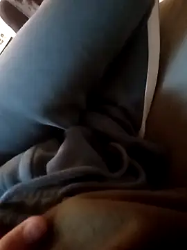 Snapshot of NudeYogaBoy chatting on December 28, 2024, 11:09 am NudeYogaBoy online show from December 28, 2024, 11:09 am