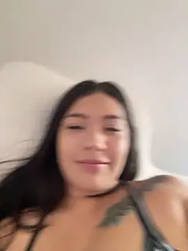 Snapshot of Latina_vanessa chatting on April 12, 2026, 5:16 pm Latina vanessa online show from April 12, 2026, 5:16 pm